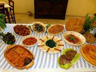 alcuni dei piatti della cucina tipica salentina serviti all'agri campeggio le Radici